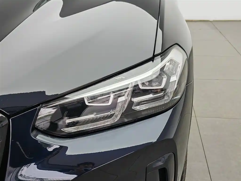 BMW X3 2022 Facelift xDrive30i Leading M Shadow Edition фото 7
