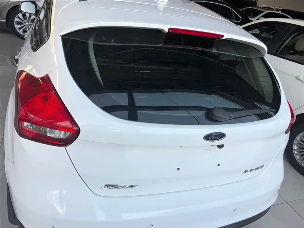 Ford Focus 2018 2018 Hatchback Classic 1.6L Automatic Trend Smart Edition