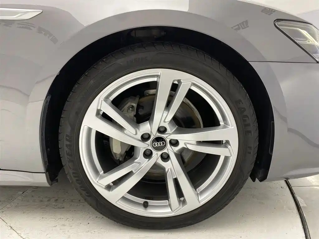 Audi A7L 2022 45 TFSI S-line Future Dream Edition фото 11