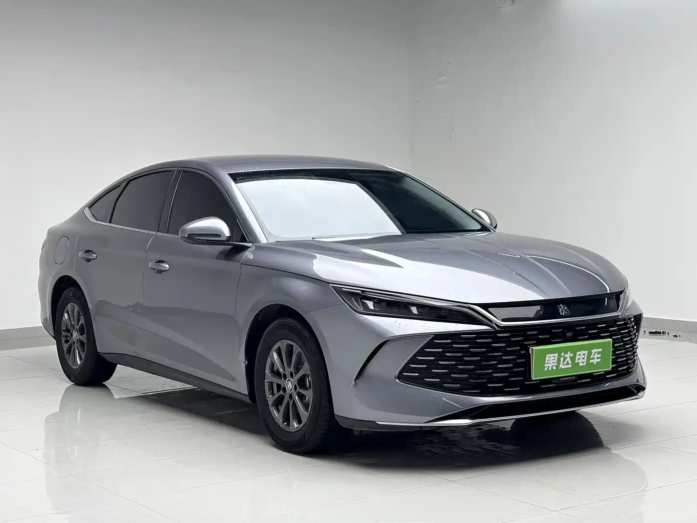 BYD Qin L 2024 2024 DM-i 80KM Leading Edition