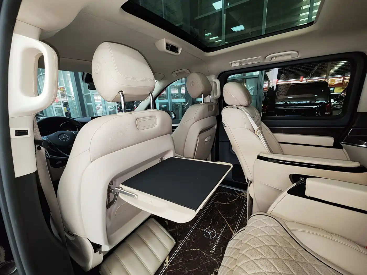 Mercedes-Benz V-Class 2022 V 260 Pilot Edition фото 25