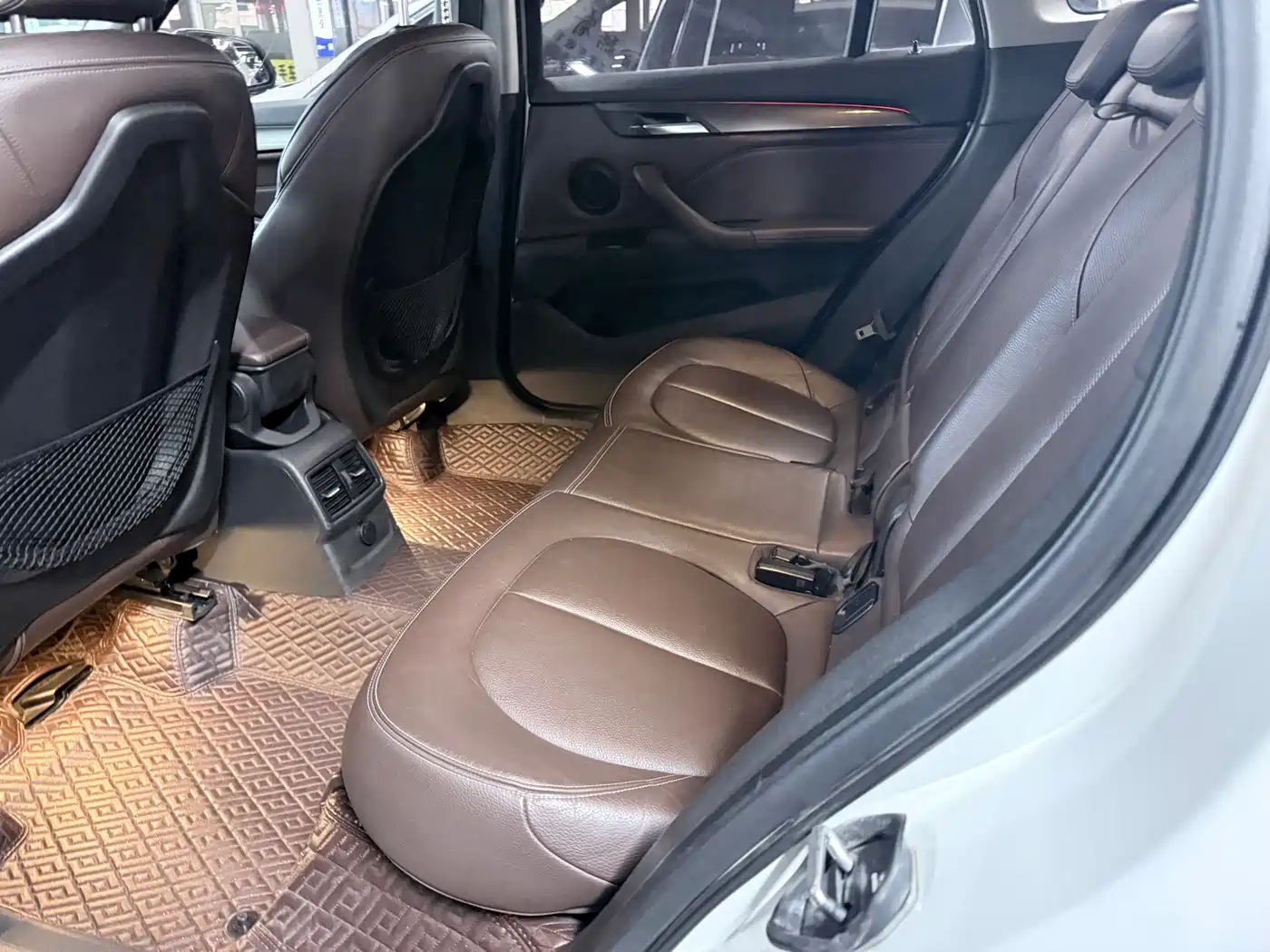BMW X1 2018 xDrive20Li Luxury Model фото 10