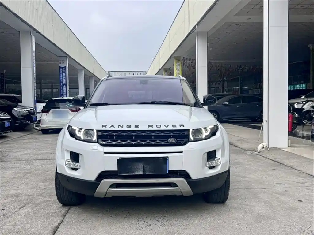Land Rover Range Rover Evoque (Import) 2014 2.0T 5-door Brilliance Premium фото 6