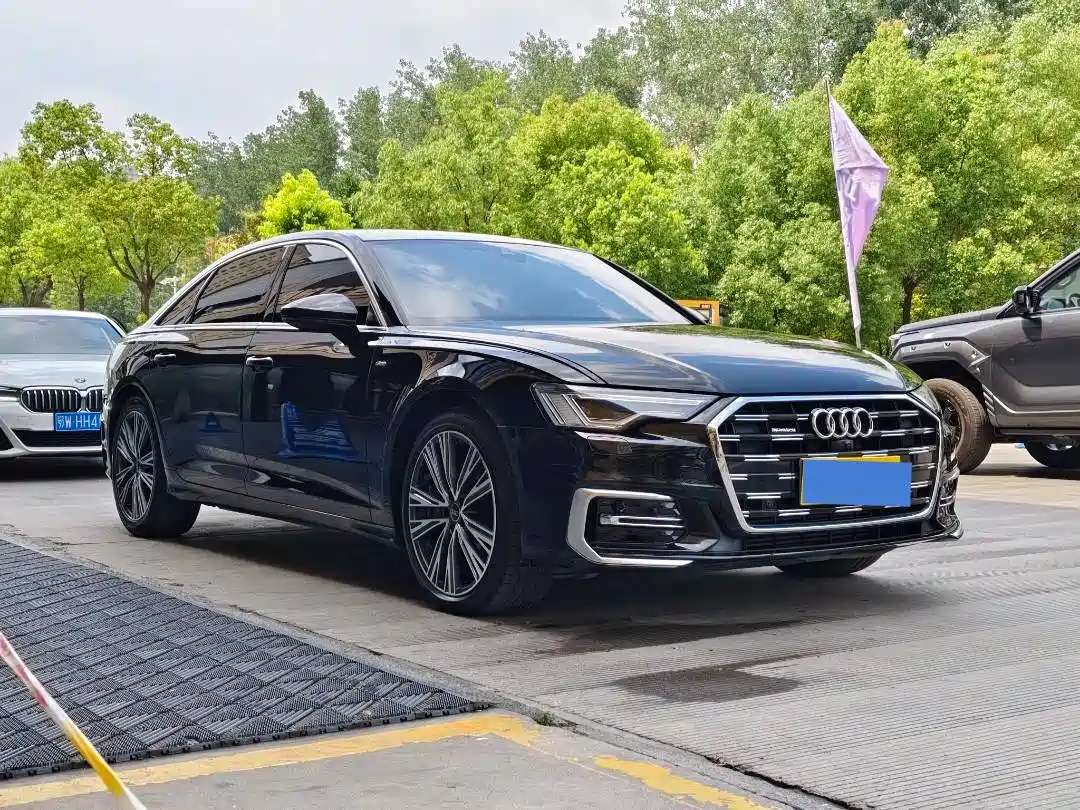 Audi A6L 2023 45 TFSI Premium Selection Dynamic фото 3
