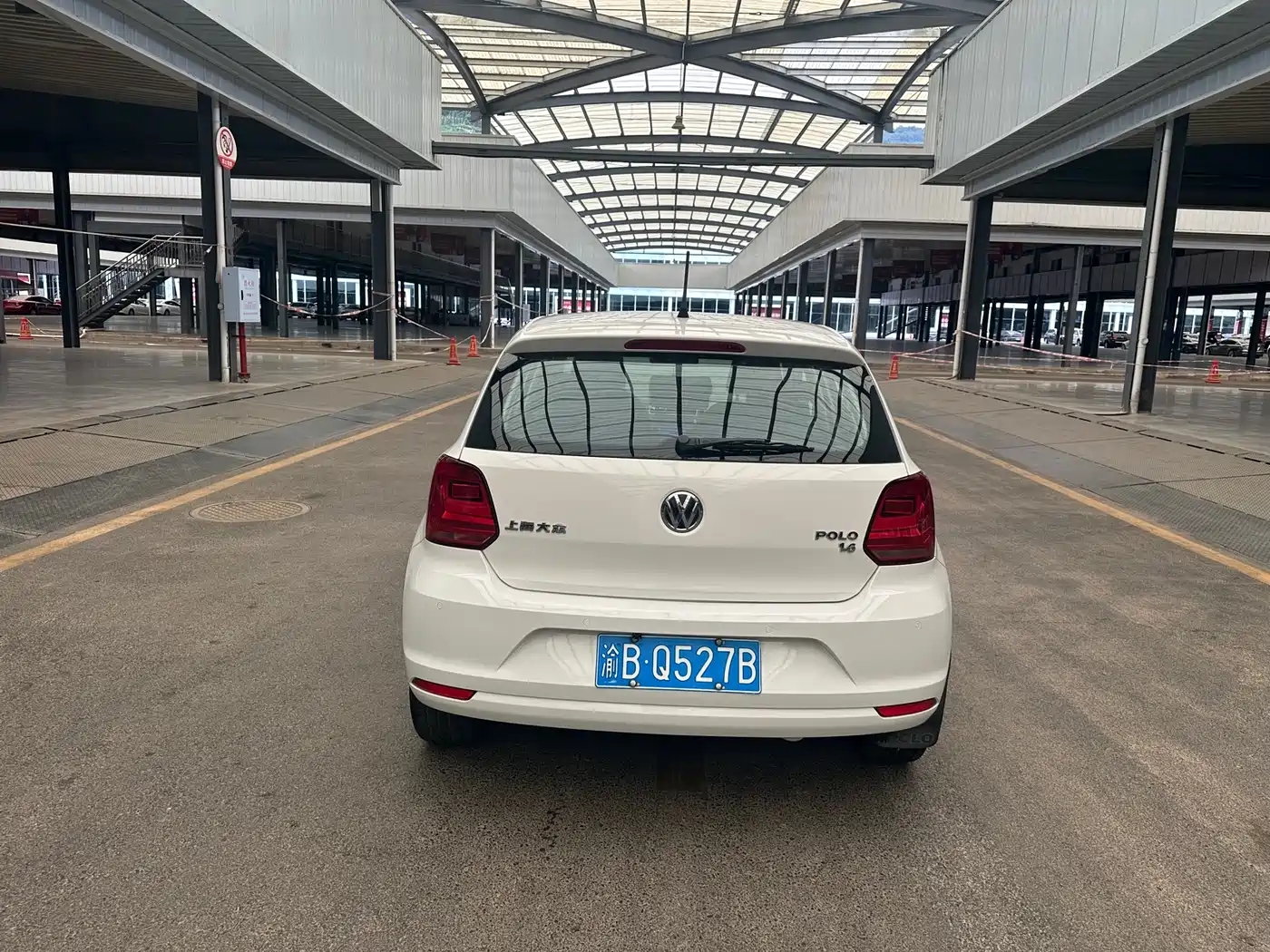 Volkswagen Polo 2014 1.6L Automatic Comfort Edition фото 6