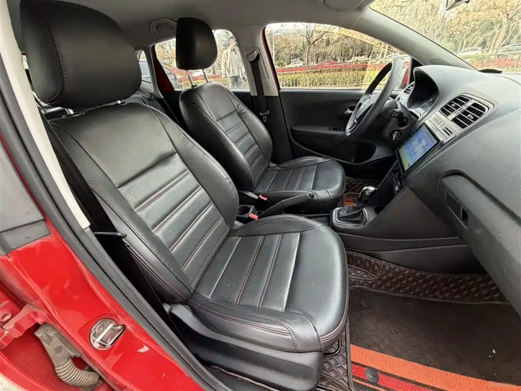 Volkswagen Polo 2018 1.5L Auto Safe Drive фото 16