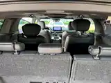 Фото 19 - Toyota Granvia