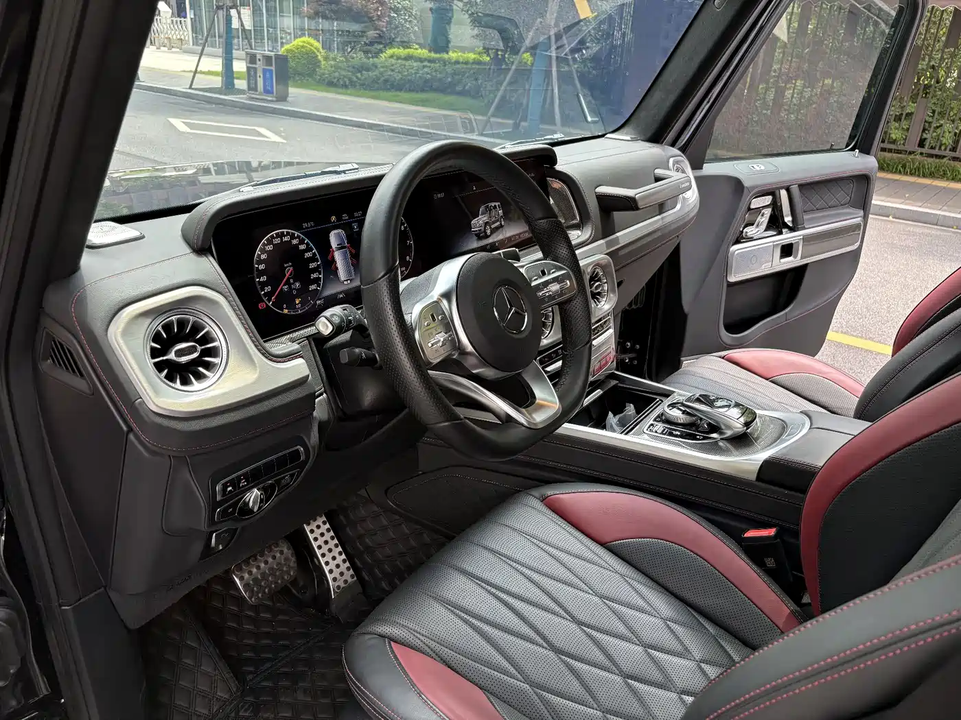 Mercedes-Benz G-Class 2023 G 500 фото 12