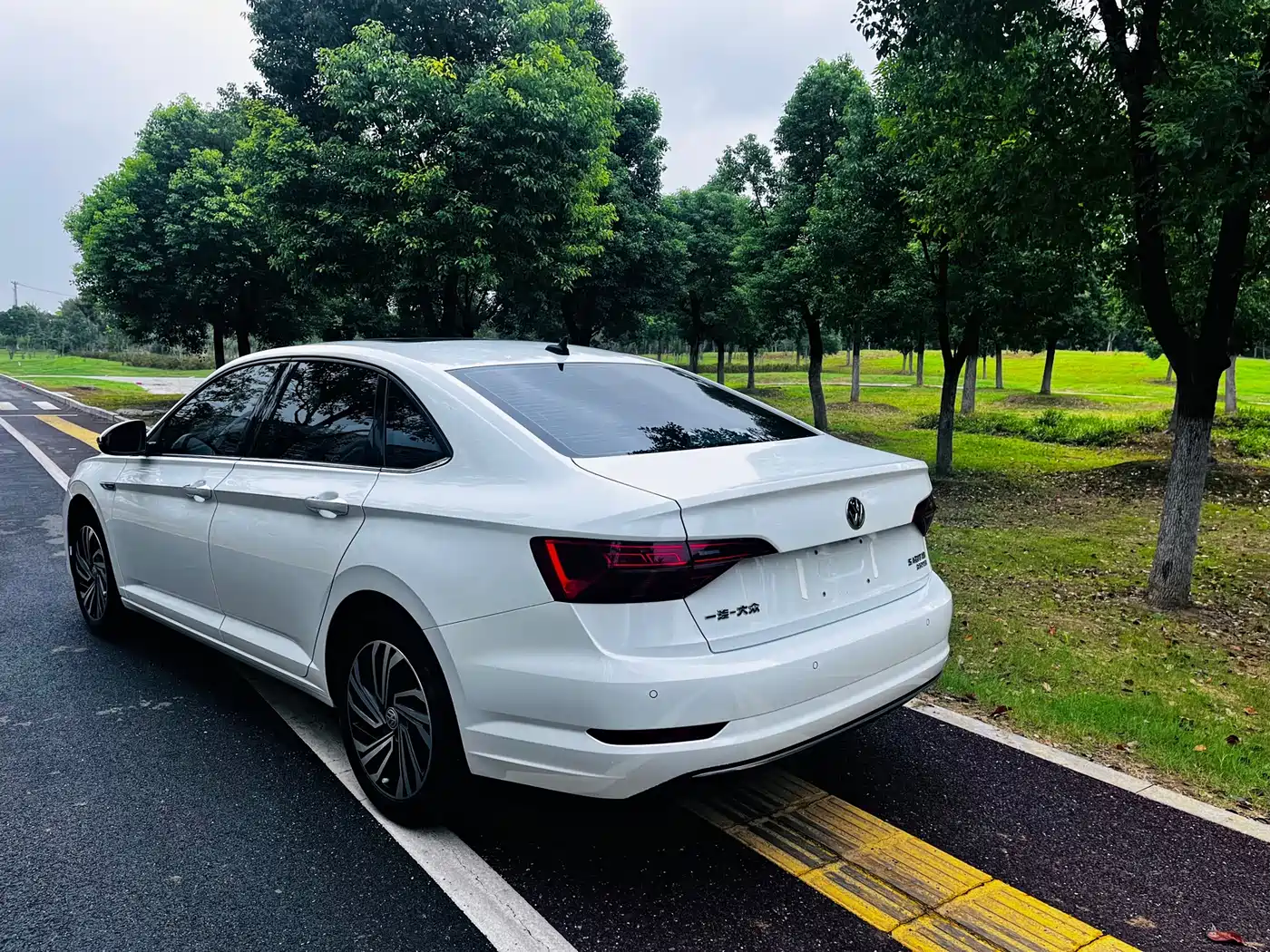 Volkswagen Sagitar 2021 280TSI DSG Surpassing Edition фото 4