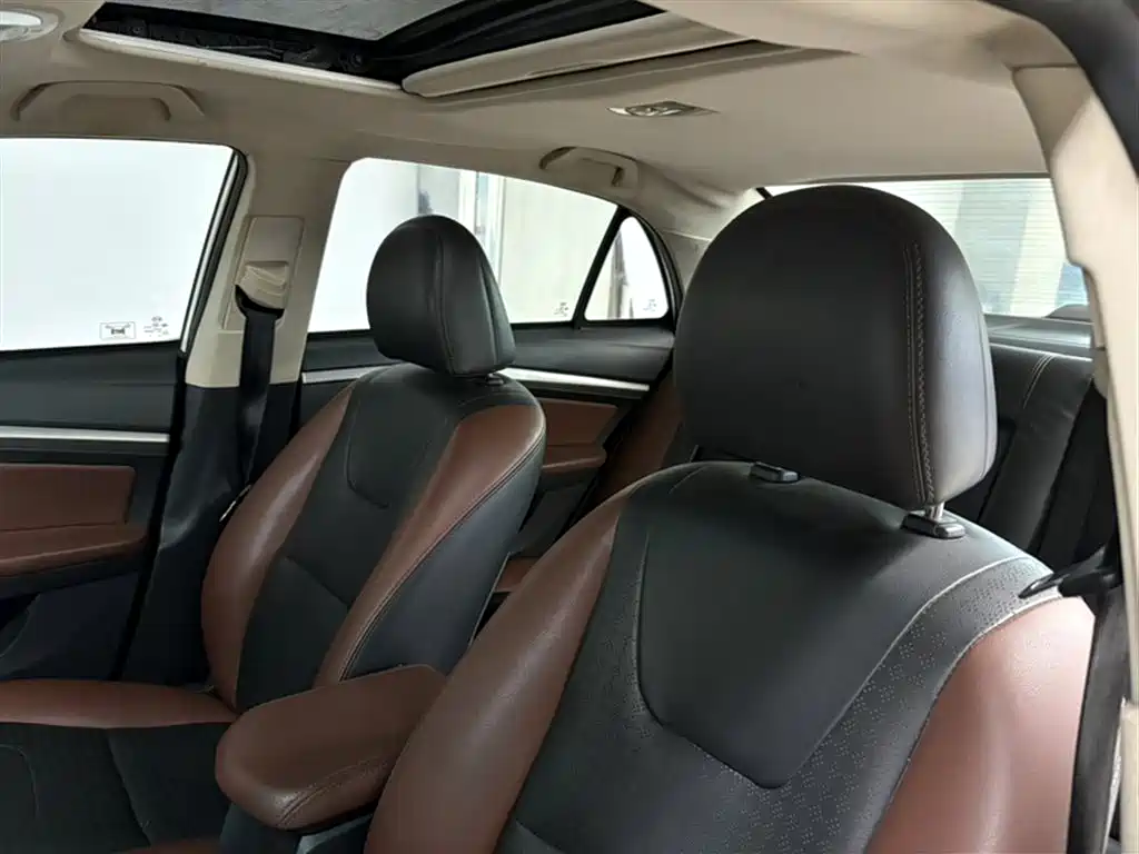 BYD G5 2014 1.5TID Automatic Premium фото 8