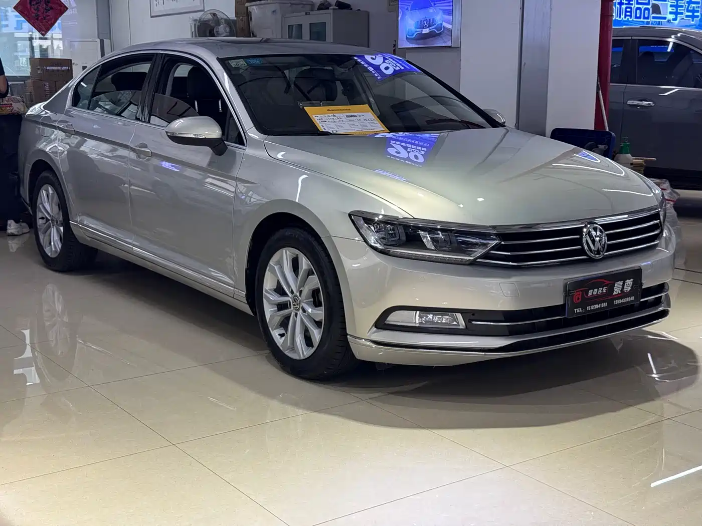 Volkswagen Magotan 2018 330TSI DSG Luxury фото 3
