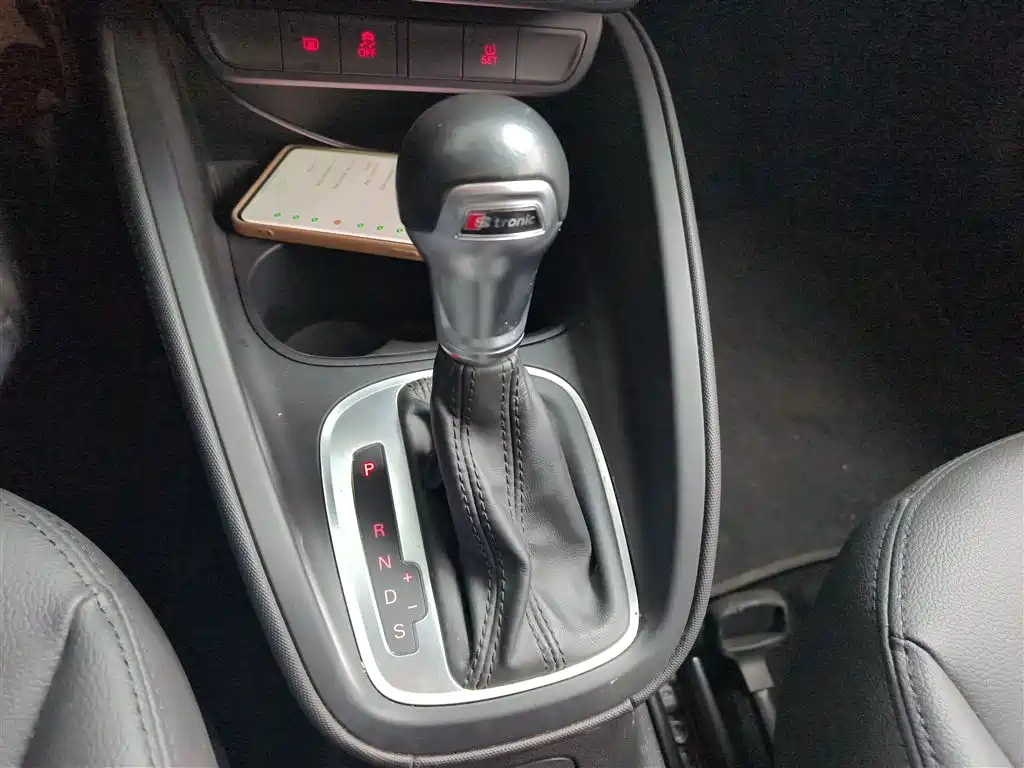 Audi A1 2014 30 TFSI Technology фото 10