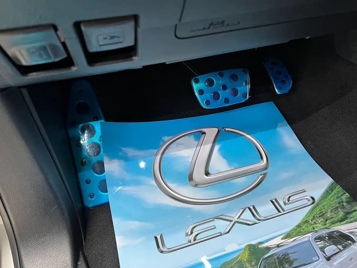 Lexus LX 2019 570 Peak Special Edition фото 15