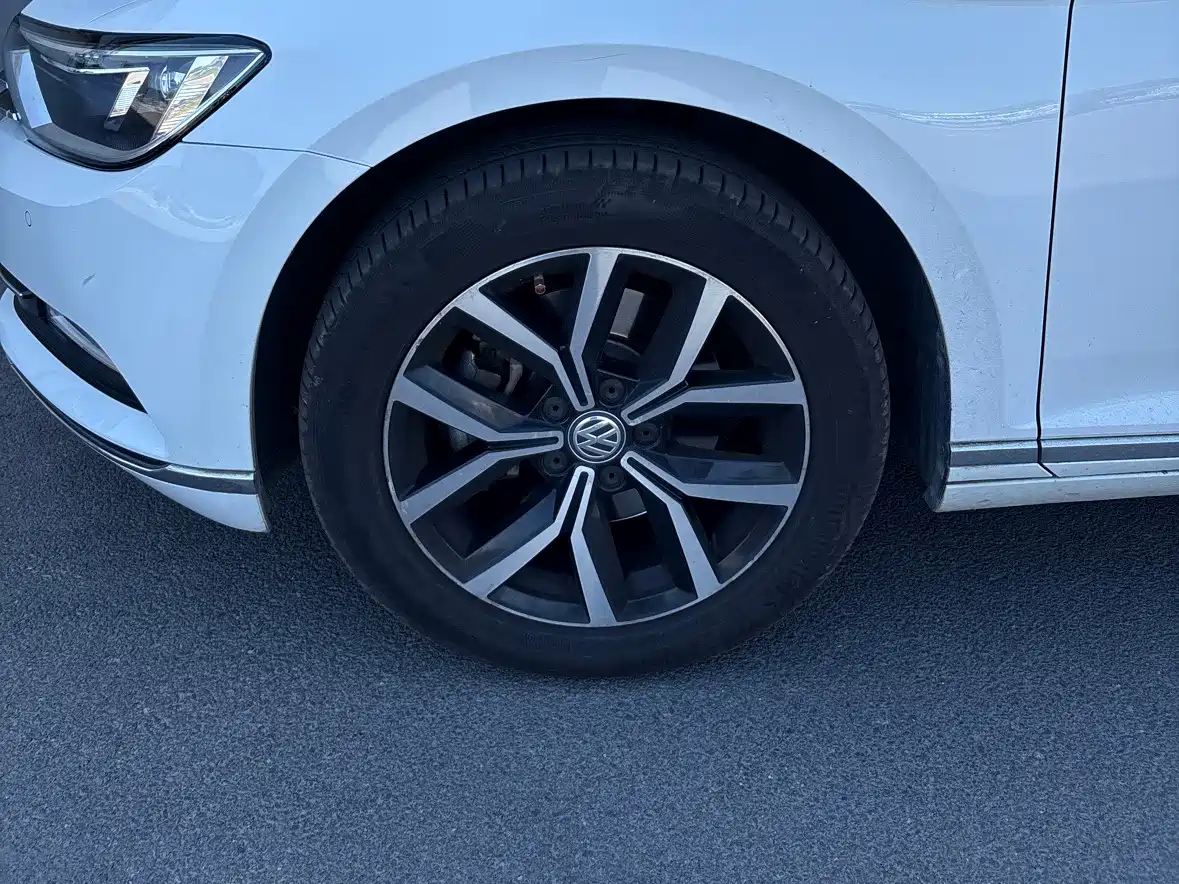 Volkswagen Weilan 2018 380TSI 2WD Comfort Edition фото 7