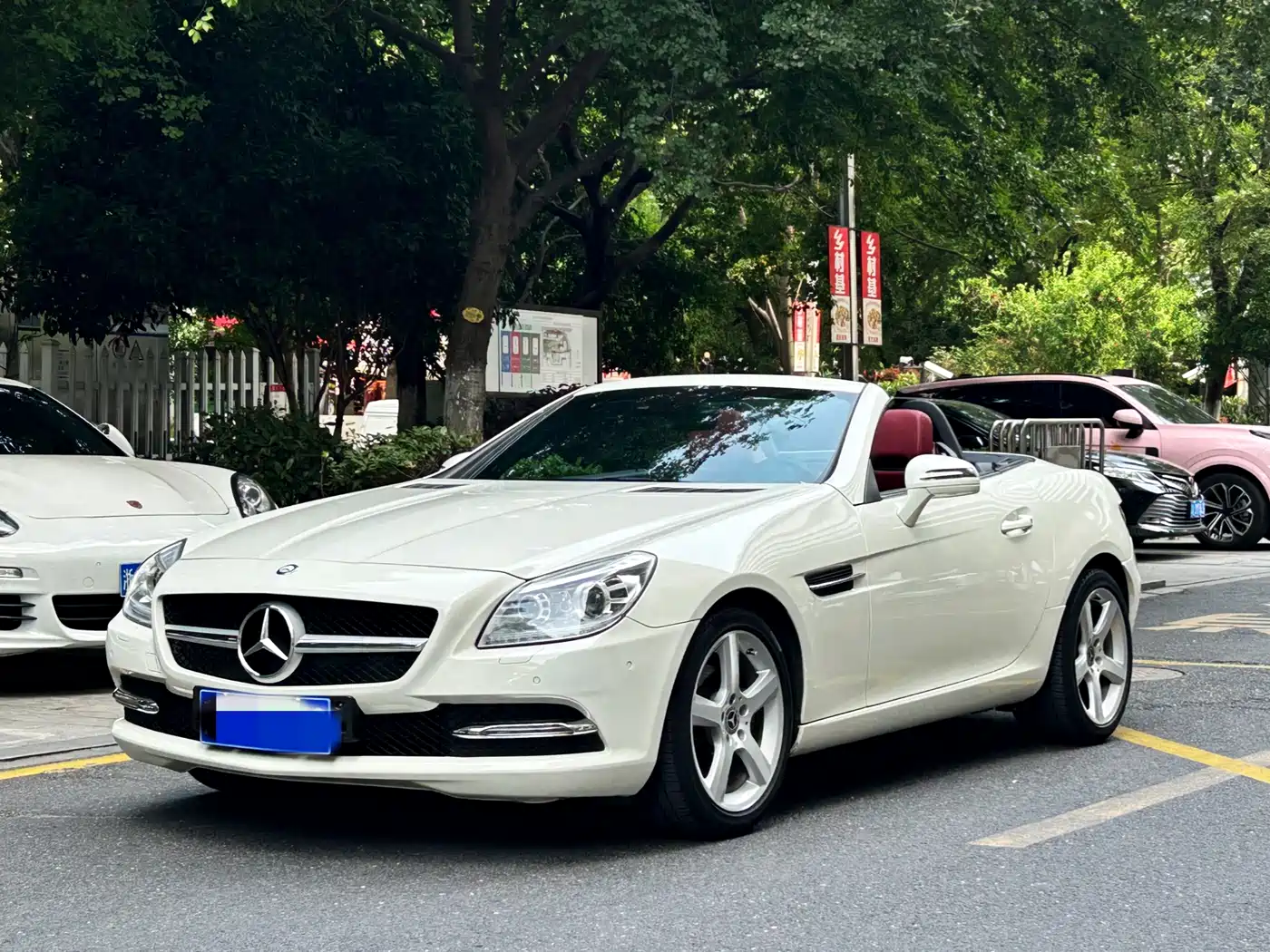 Mercedes-Benz SLK-Class 2011 SLK 200 Luxury Sport