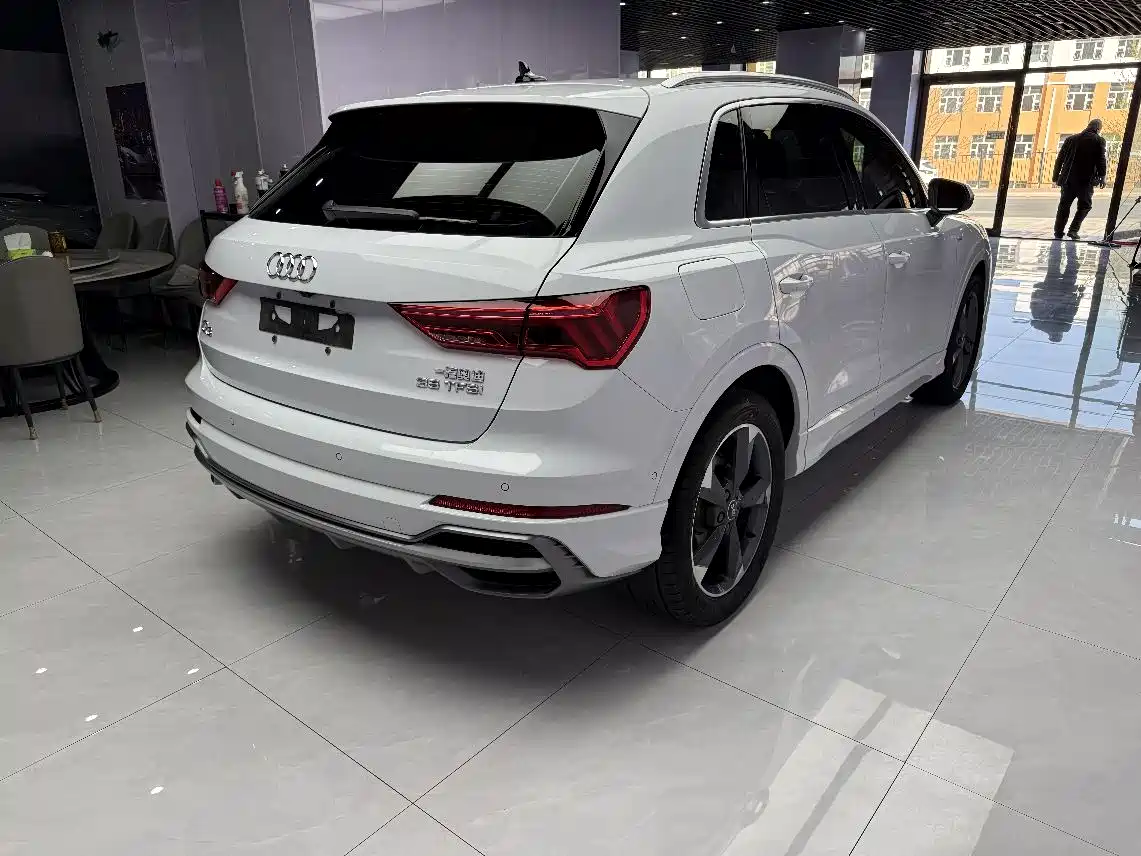 Audi Q3 2022 35 TFSI Fashion Dynamic фото 4