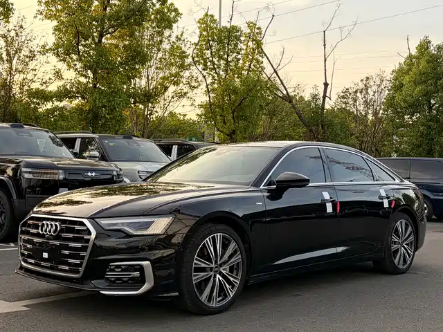 Audi A6L 2023 45 TFSI Premium Selection Dynamic