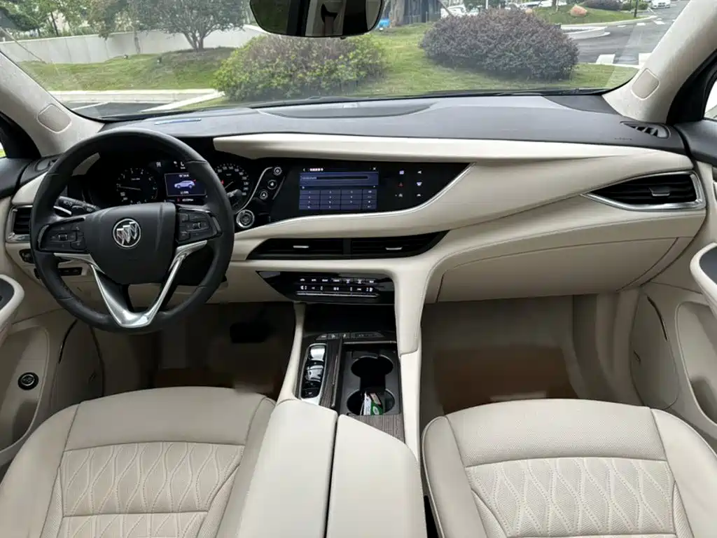 Photo 19 - Buick Enclave