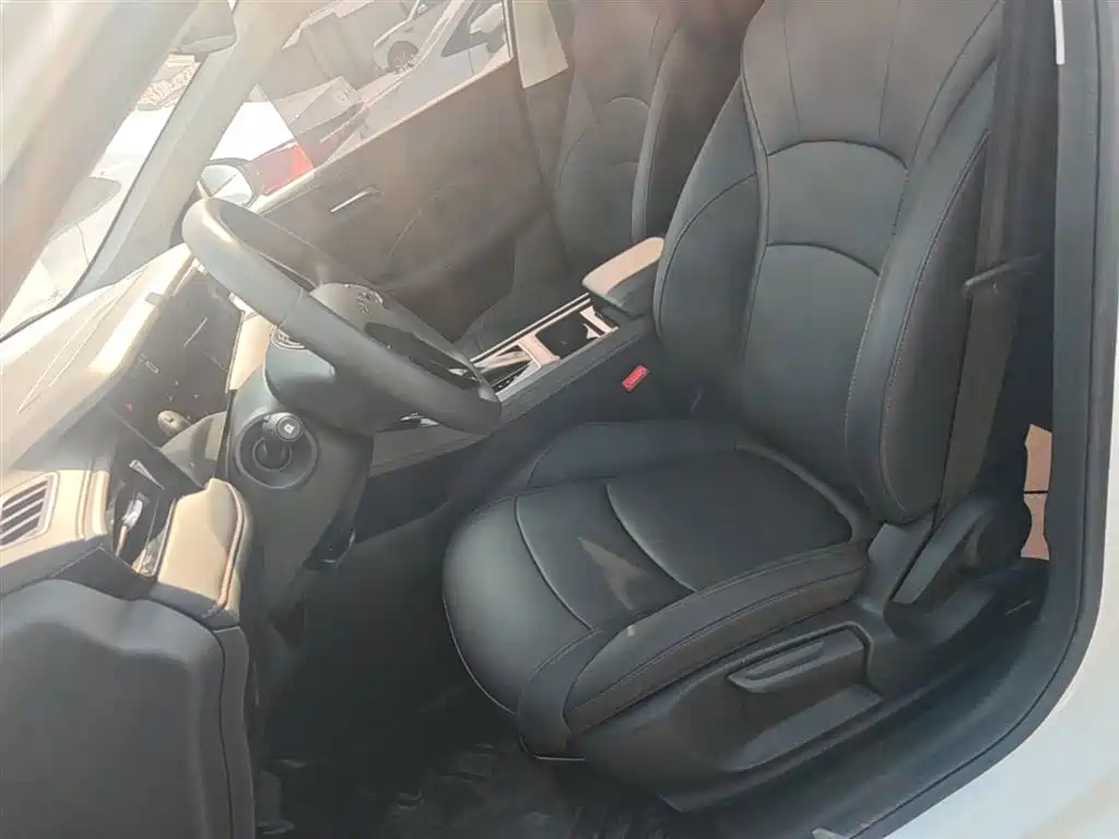 Roewe i5 2026 2026 1.5L CVT Luxury