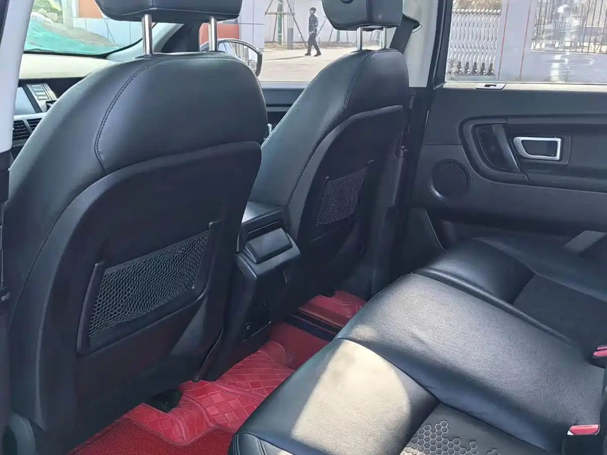 Land Rover Discovery Sport 2018 240PS PURE Edition фото 6