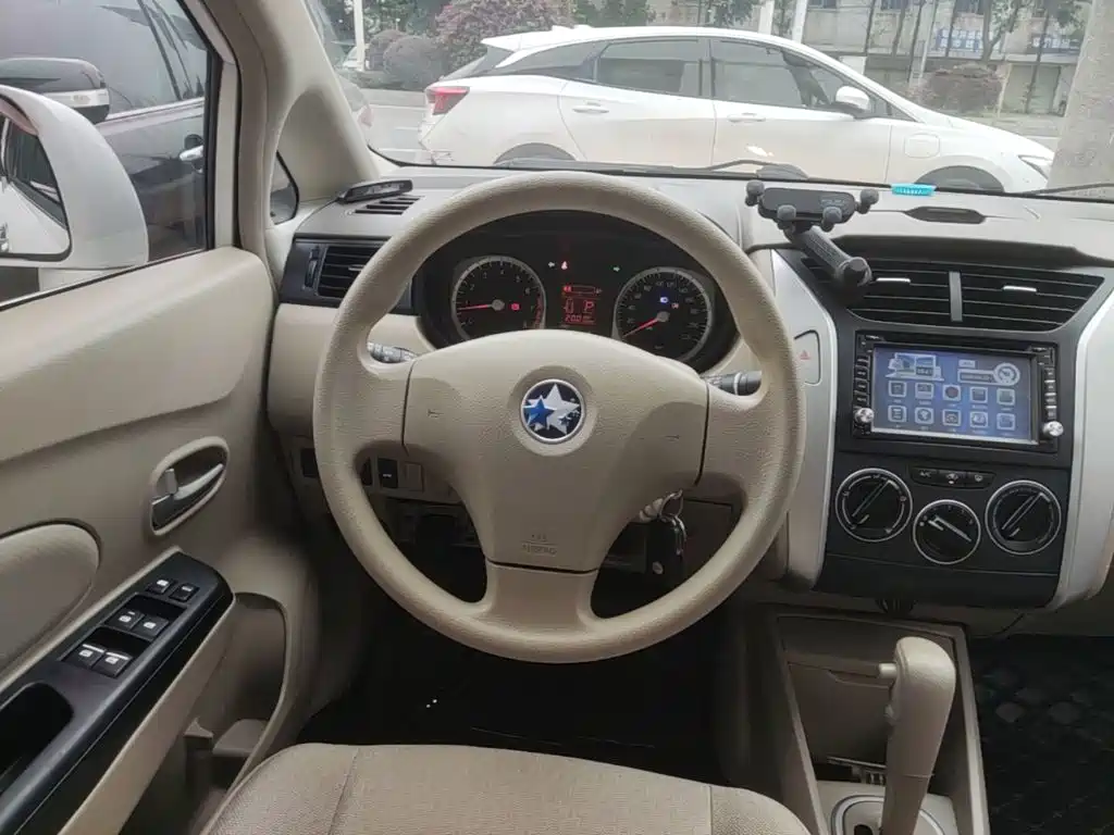 Venucia D50 2015 2013 1.6L Auto Fashion