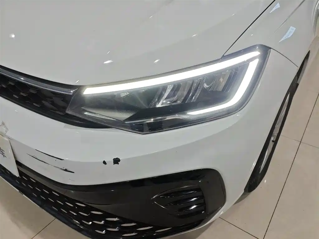 Volkswagen Lavida 2023 Xinrui 1.5L Auto Xinyi Edition фото 24