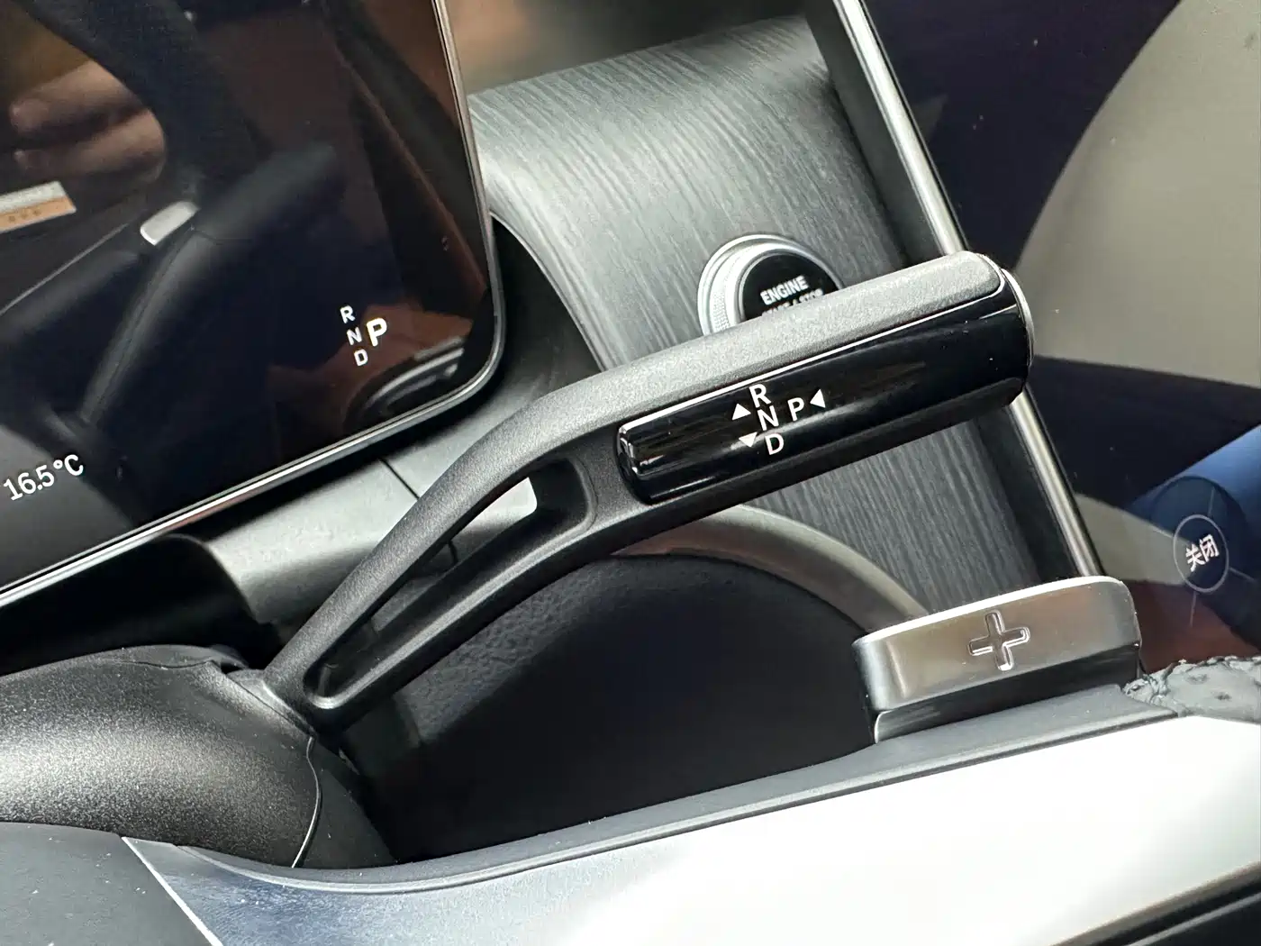Mercedes-Benz GLC 2024 GLC 260 L 4MATIC Luxury 5-seater фото 17