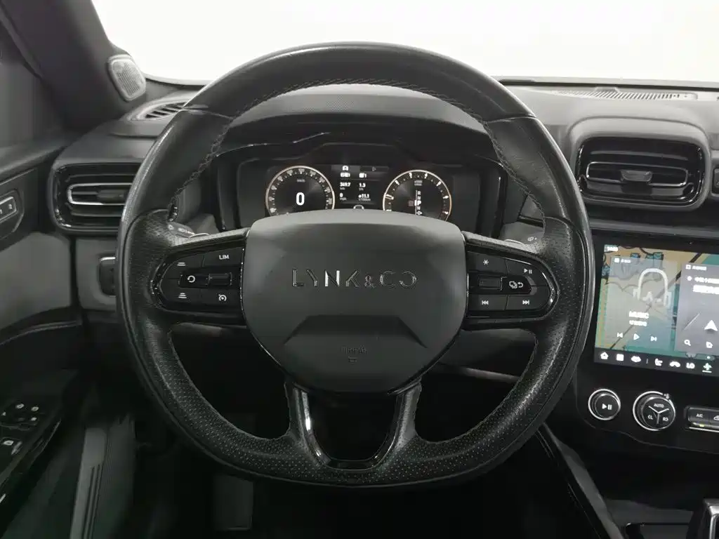 Lynk & Co 03 2022 1.5TD DCT Power Pro фото 11