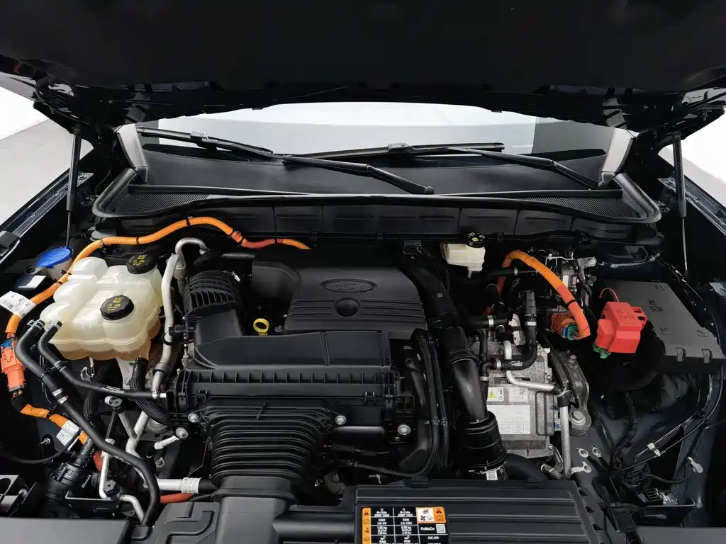 Photo 6 - Ford Edge