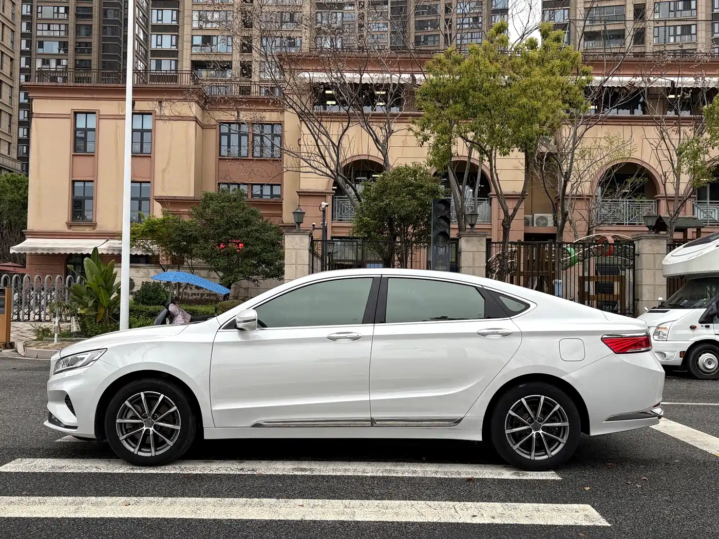 GEELY AUTOMOBILE BORUI