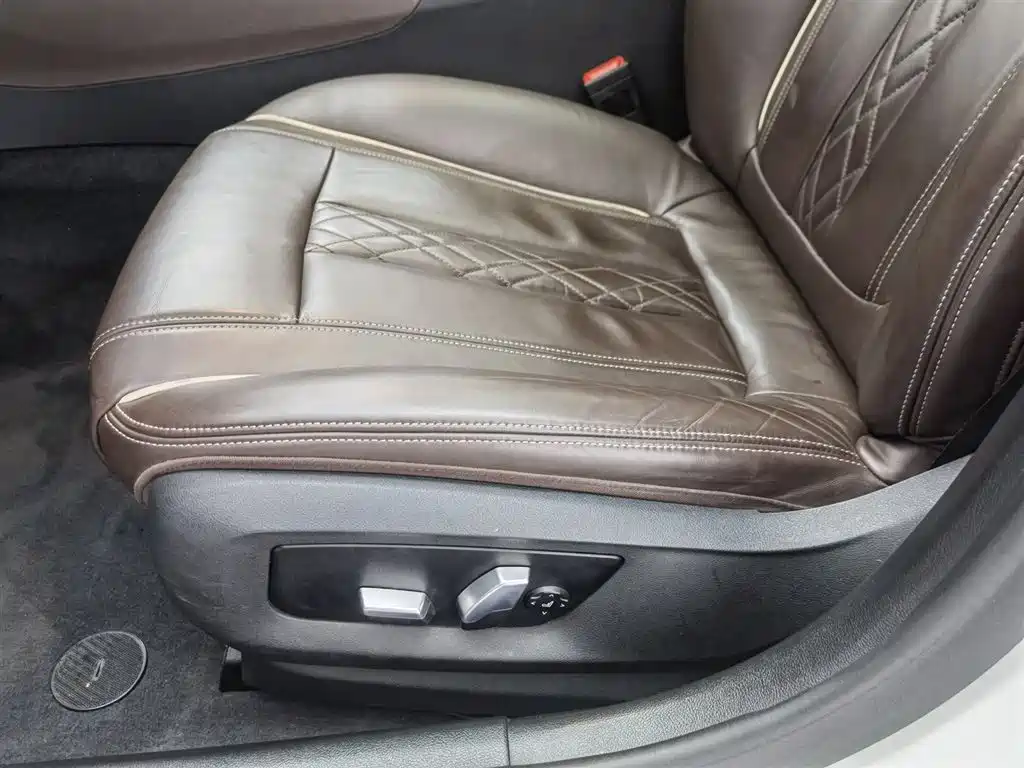 BMW 5 Series 2020 530Li Leading Luxury Package фото 20