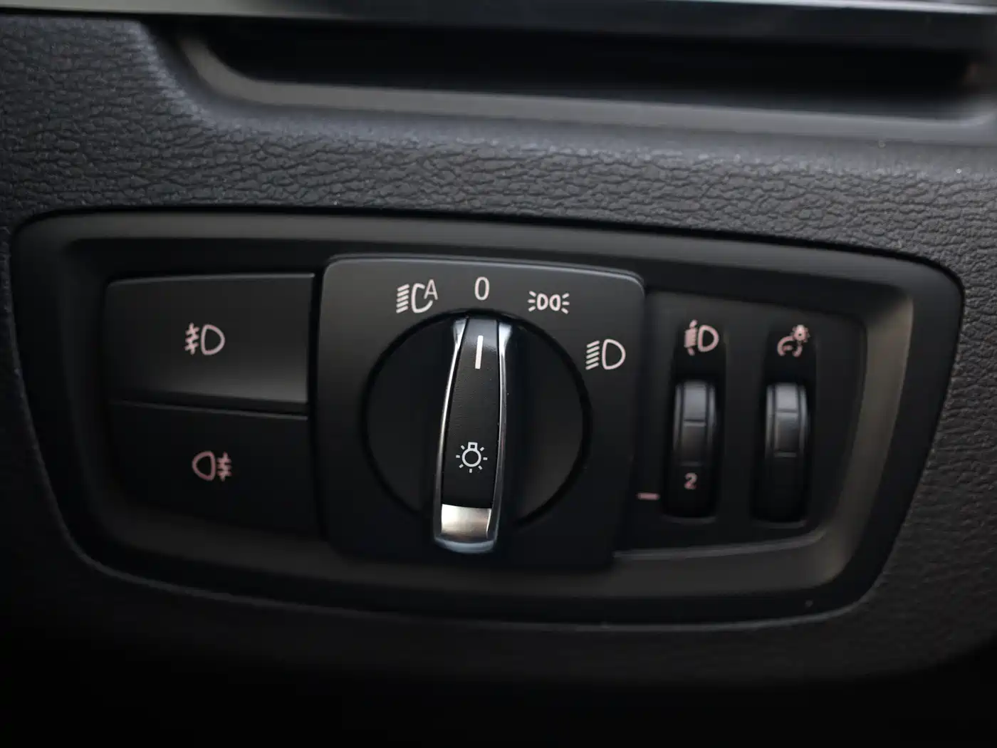BMW X1 2016 sDrive18Li Fashion Model фото 16