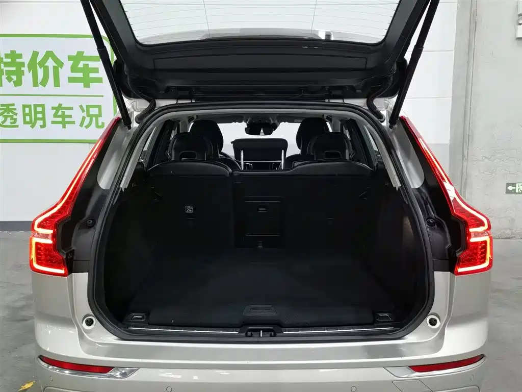 Volvo XC60 2018 T5 AWD Luxury Edition фото 16