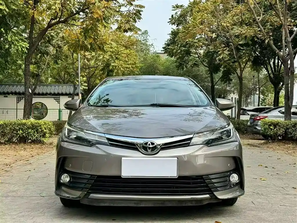 Toyota Corolla 2018 1.2T S-CVT GL-i Smart Shine Edition фото 23