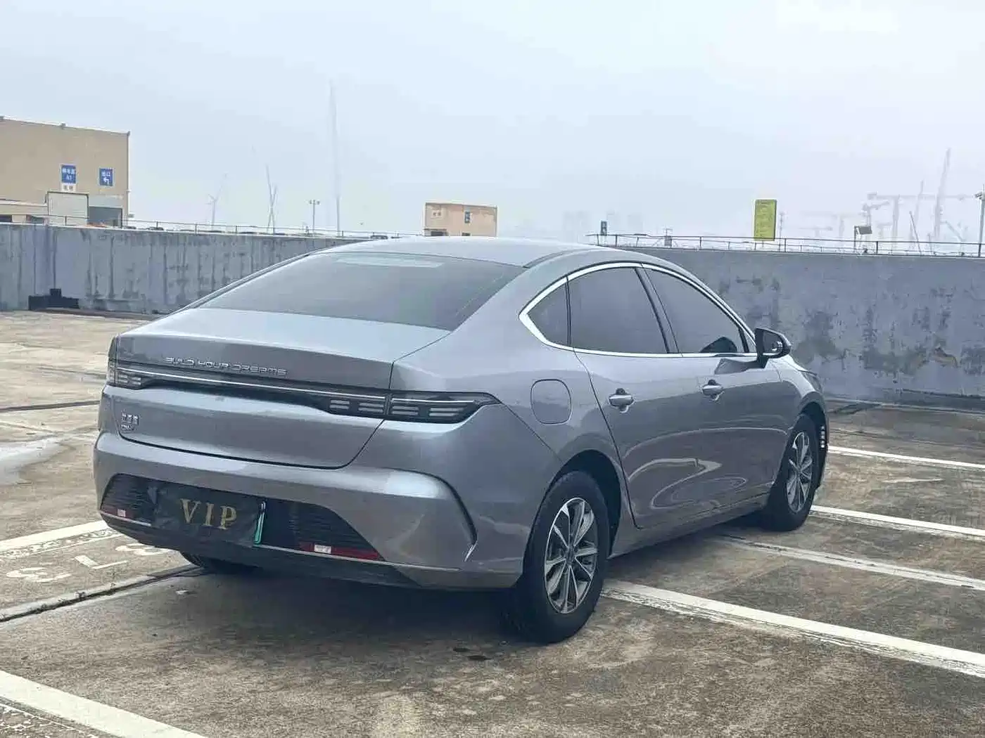 BYD Destroyer 05 2024 Glory Edition DM-i 55KM Luxury фото 6