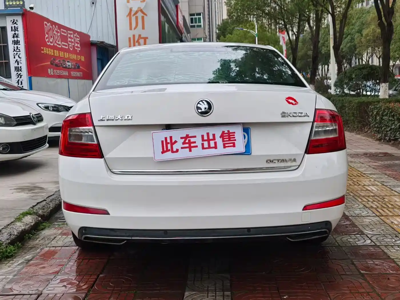 Škoda Octavia 2016 1.6L Automatic Smart Edition фото 8