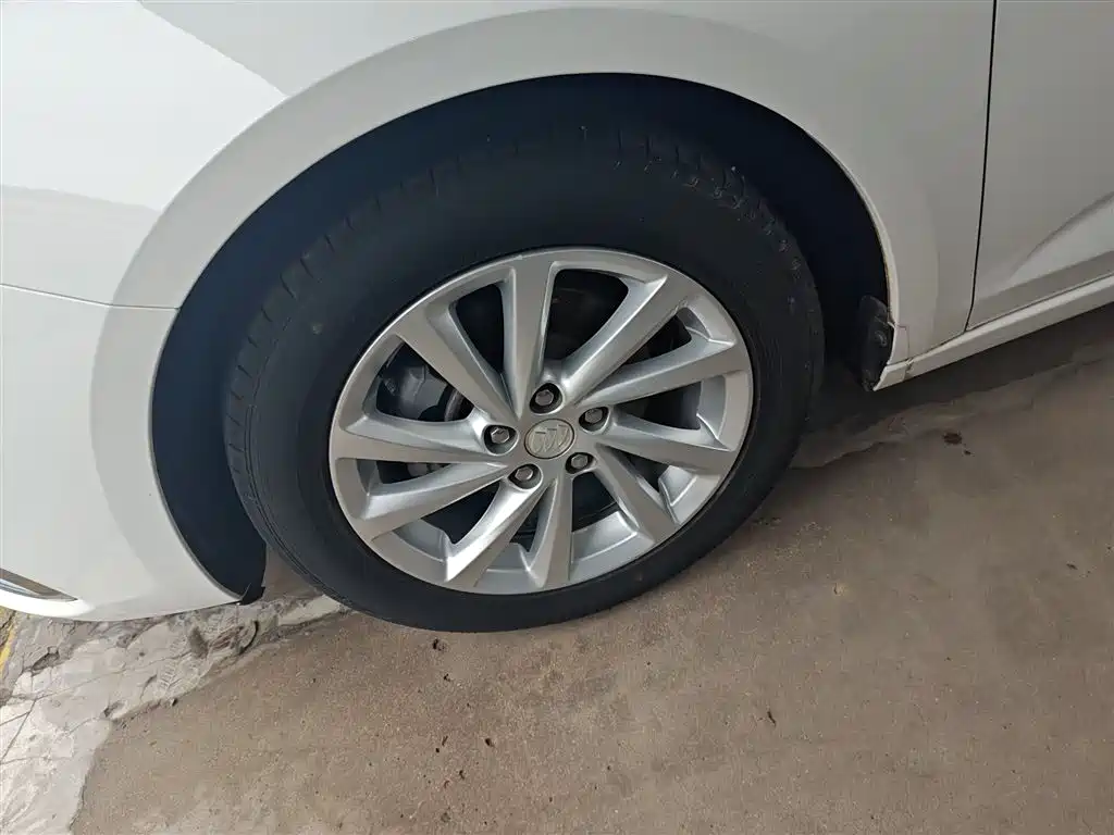Buick Verano 2019 Sedan 15S Auto Leading фото 23