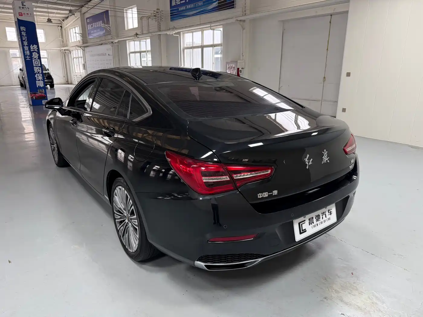 Hongqi H5 2022 Classic 1.5T DCT Flag Rhythm Edition фото 6