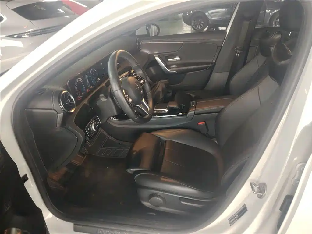 MERCEDES-BENZ CLASS A