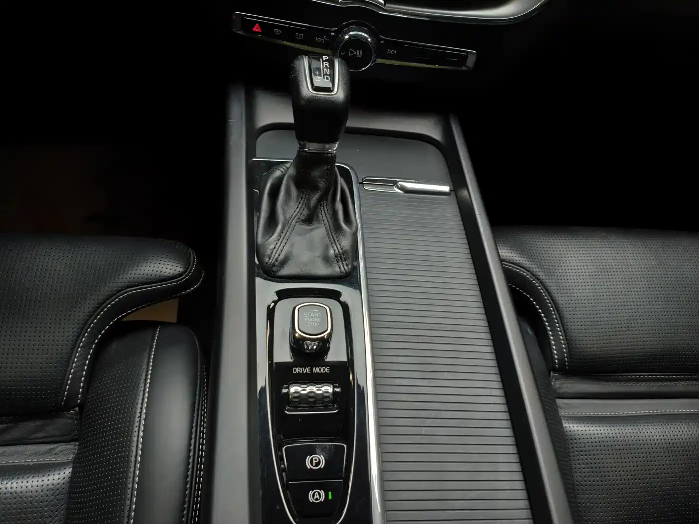 Фото 31 - Volvo XC60