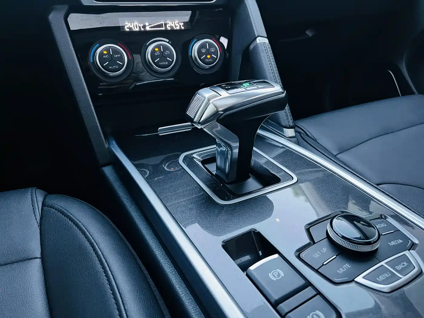 Haval H6 2019 Sport 1.5T Automatic 2WD Elite (China VI) фото 3