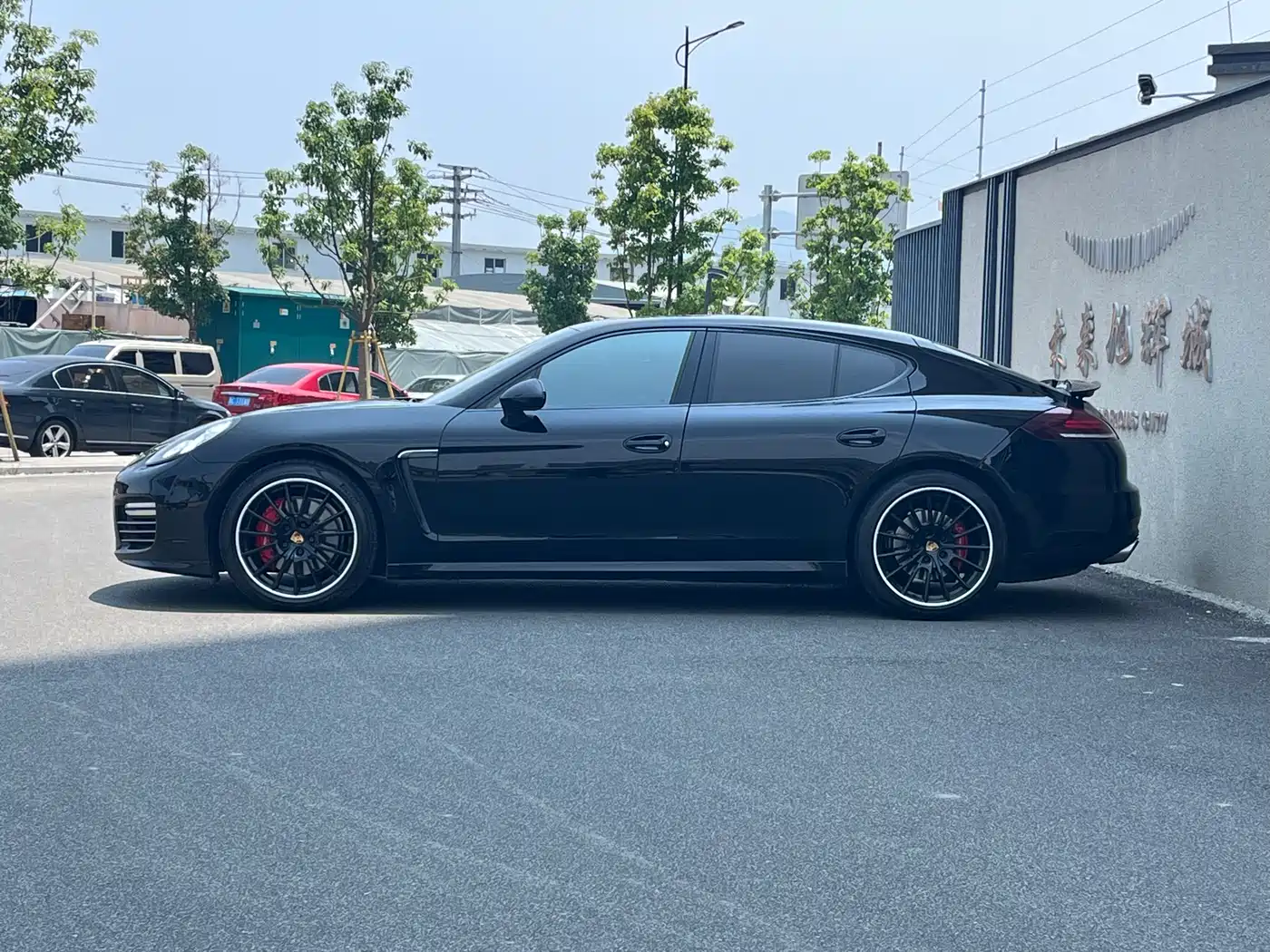 Porsche Panamera 2016 Panamera 4 Edition 3.0T фото 8