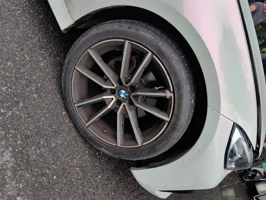 BMW 3 Series 2021 325Li M Sport Package фото 6