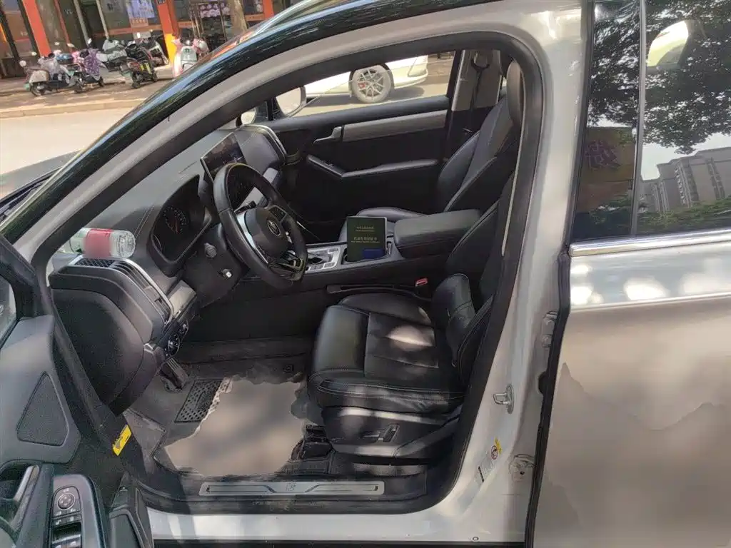 BYD Tang 2018 2.0T Automatic Smart Connection Noble Edition 7-Seater China V фото 16