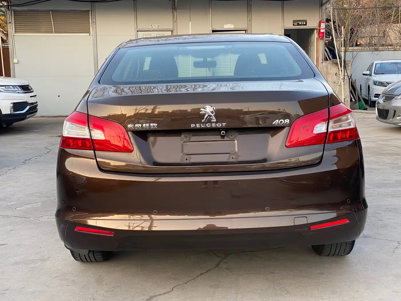 Peugeot 408 2014 1.8L Manual Leading Edition фото 13