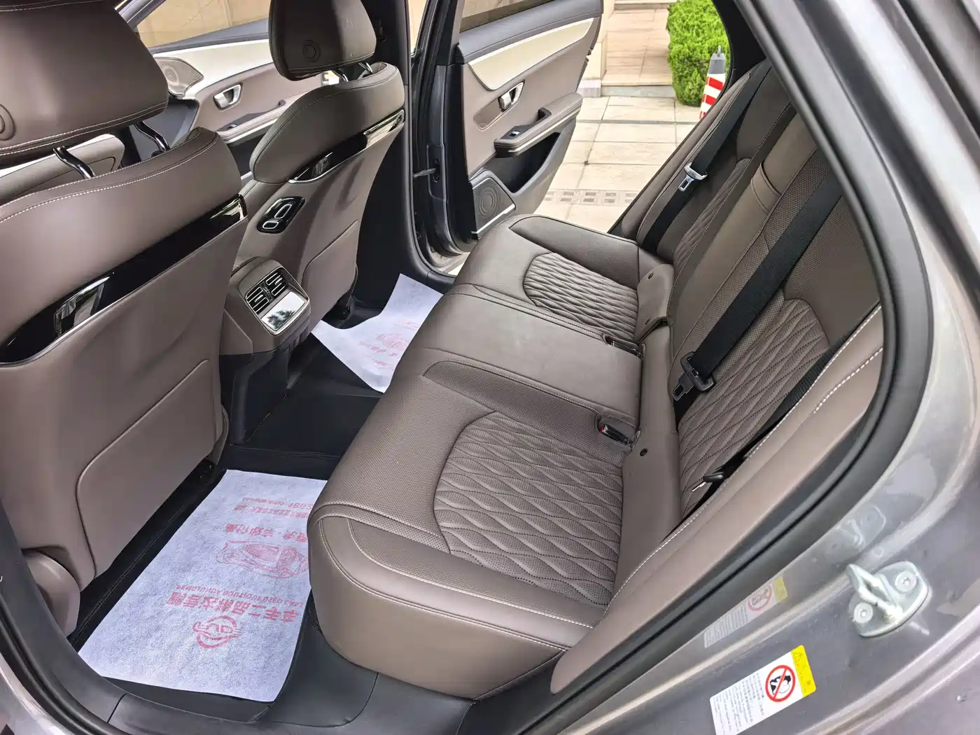 BYD Han 2025 DM-i 125KM Elite фото 9