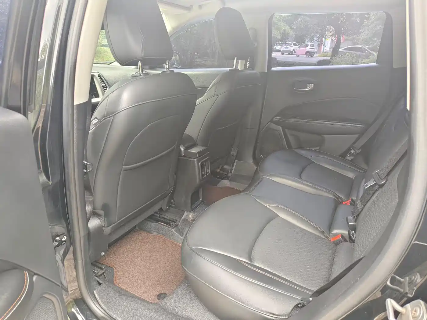 Фото 5 - Jeep Compass