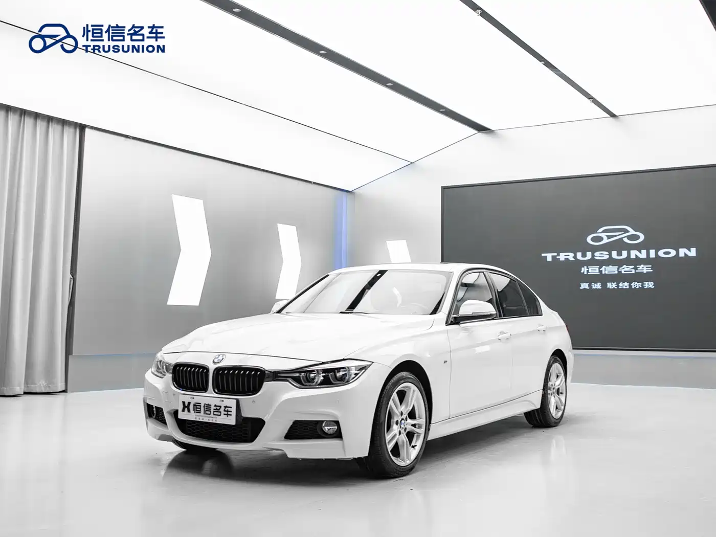 BMW 3 Series 2017 320i M Sport фото 3