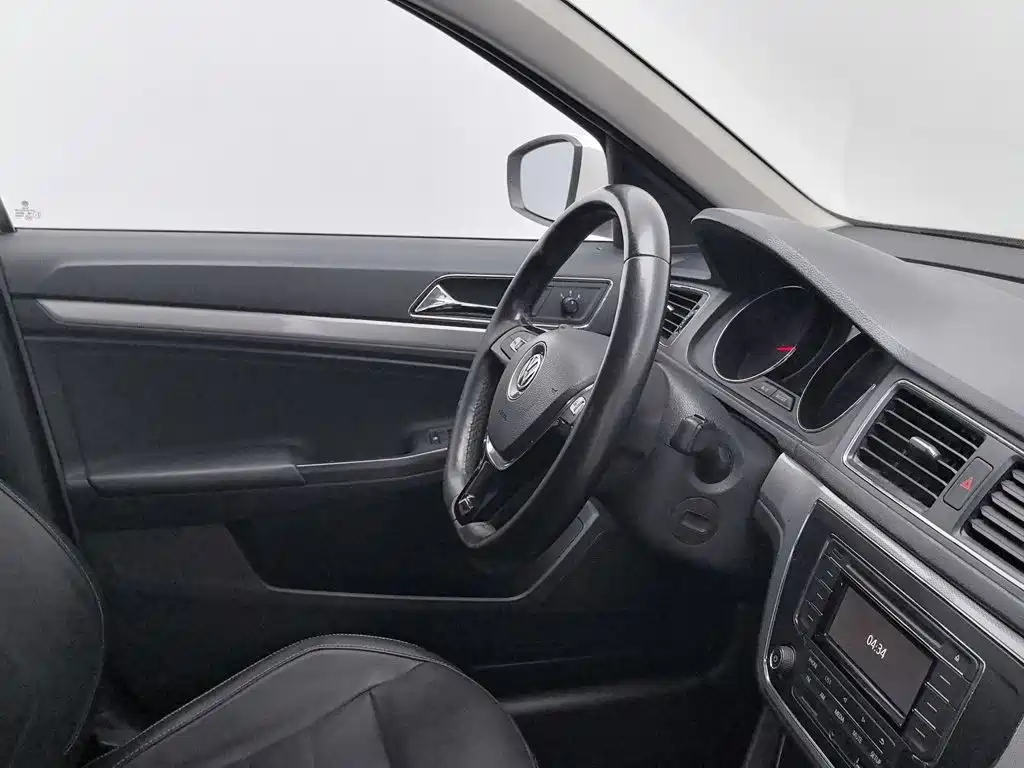 Photo 22 - Volkswagen Lavida Tour