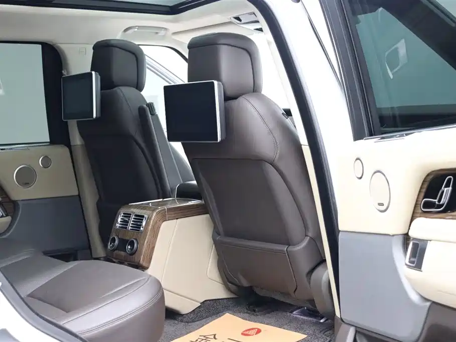 Land Rover Range Rover 2019 3.0 SC V6 Heritage Extended Edition фото 27